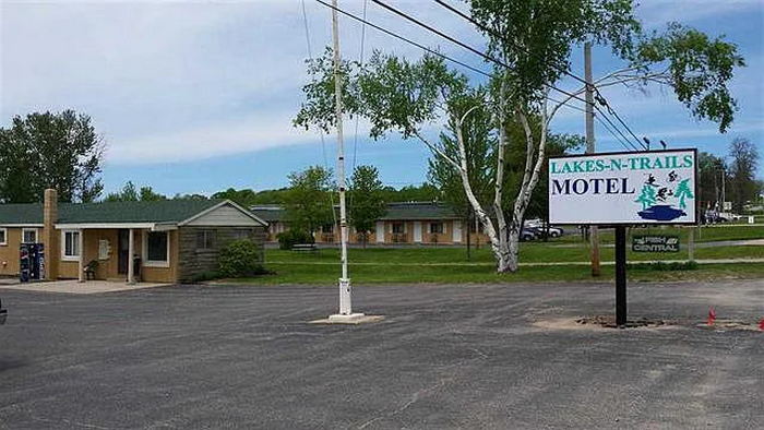 Lakes-N-Trails Motel (4Ks Motel) - Real Estate Listing (newer photo)